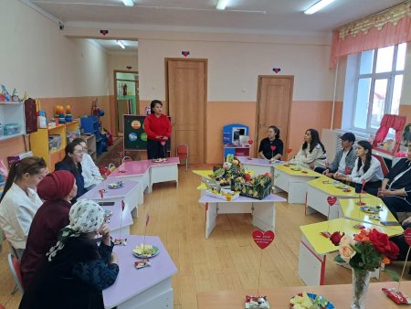 Ата-аналар жиналысы