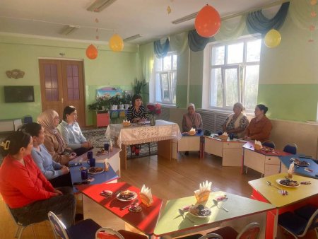 Ата-аналар жиналысы