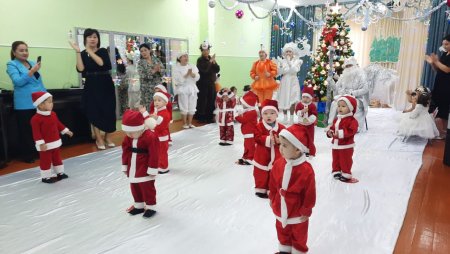 "Жарқыраған, Жаңа жыл" ертеңгілік